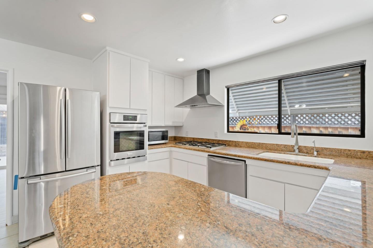 Detail Gallery Image 29 of 52 For 2408 Aram Ave, San Jose,  CA 95128 - 3 Beds | 2 Baths