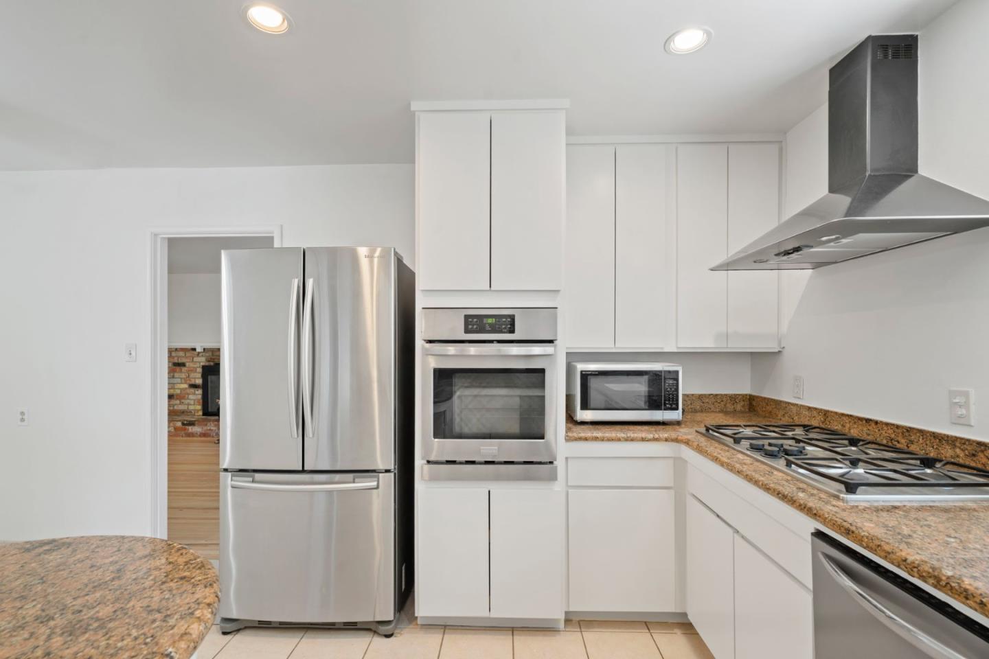 Detail Gallery Image 30 of 52 For 2408 Aram Ave, San Jose,  CA 95128 - 3 Beds | 2 Baths