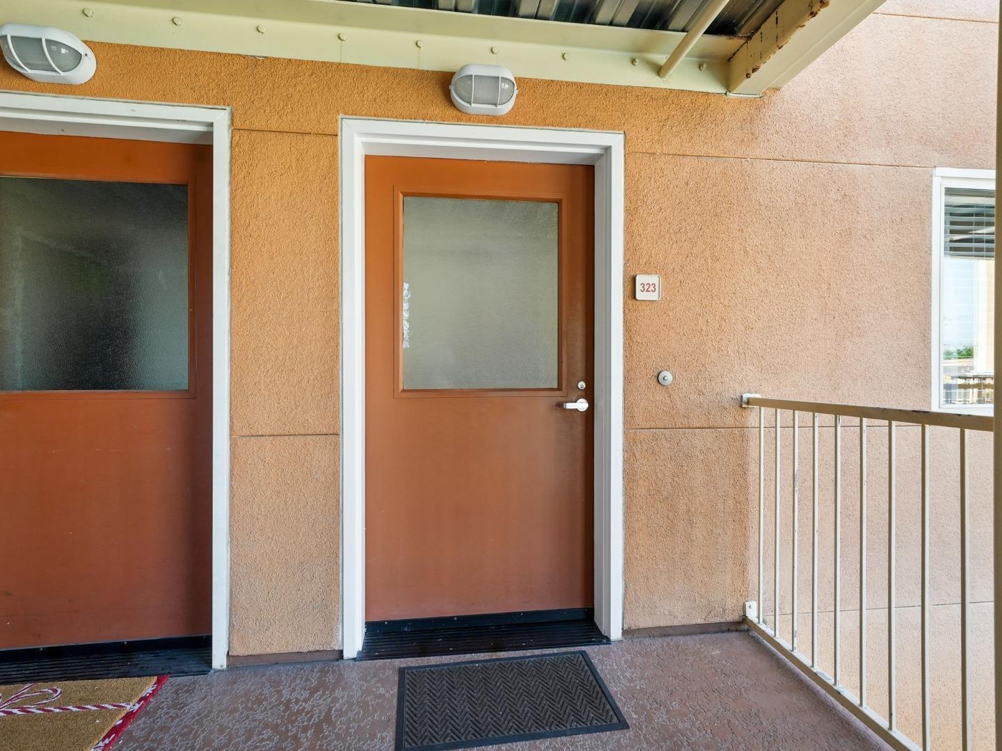 Detail Gallery Image 3 of 39 For 350 N 2nd St #323,  San Jose,  CA 95112 - 1 Beds | 2 Baths