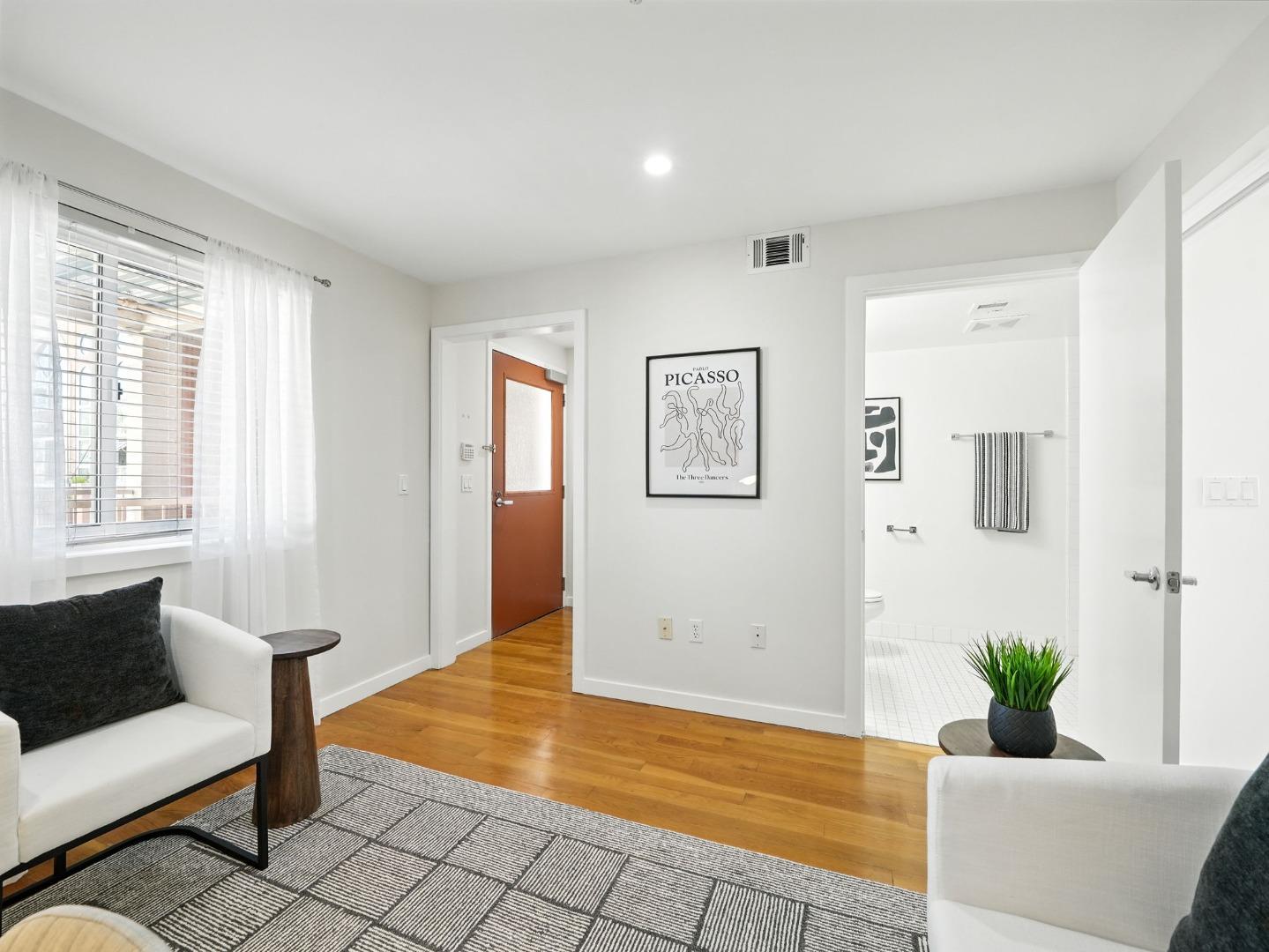 Detail Gallery Image 8 of 39 For 350 N 2nd St #323,  San Jose,  CA 95112 - 1 Beds | 2 Baths