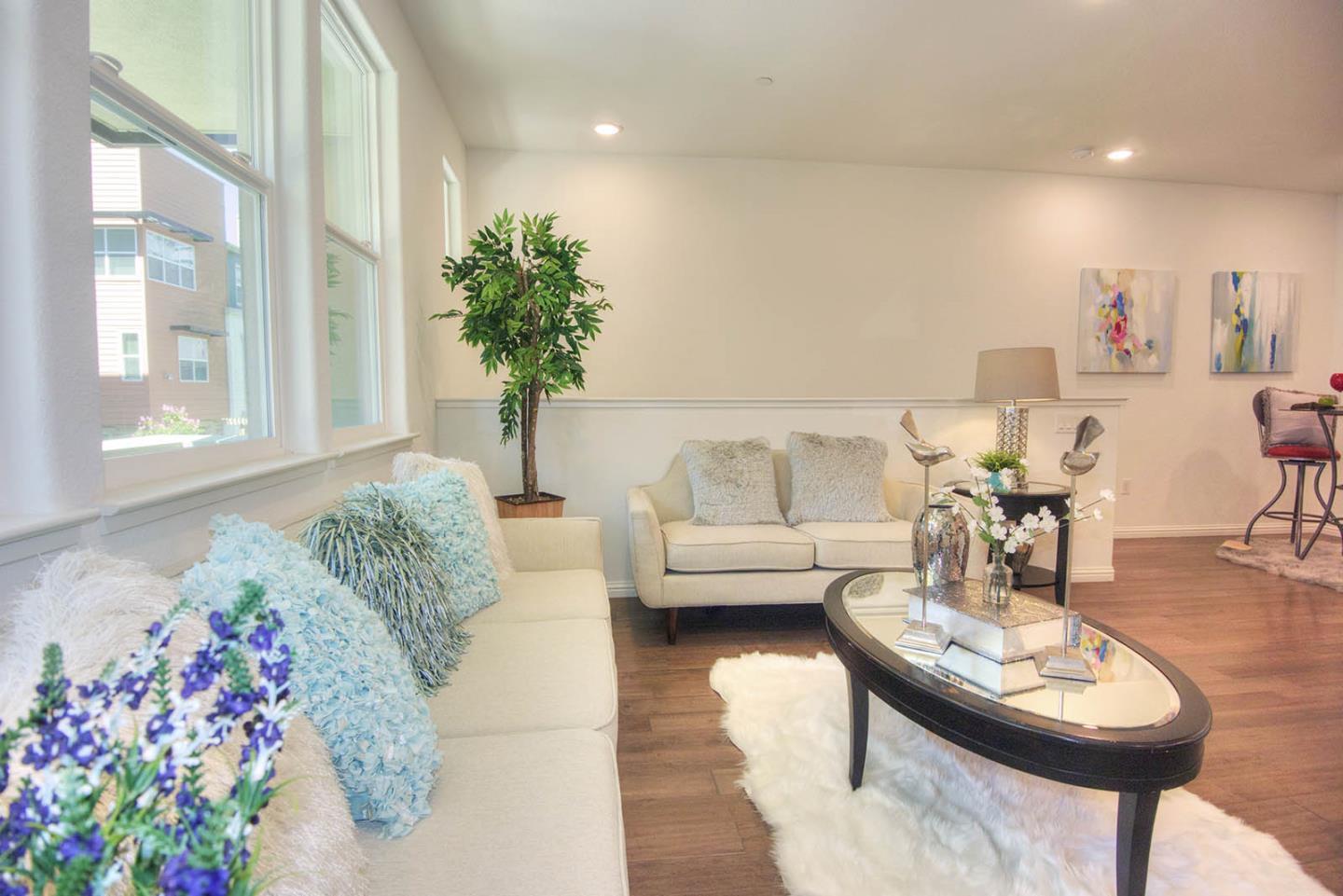 Detail Gallery Image 10 of 29 For 2070 Mahuron Cir, San Jose,  CA 95133 - 3 Beds | 2 Baths
