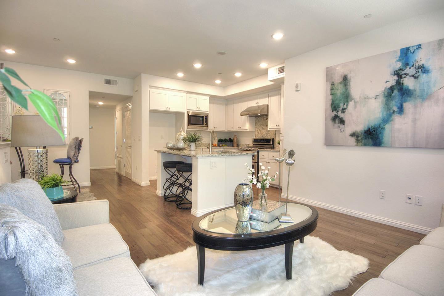 Detail Gallery Image 6 of 29 For 2070 Mahuron Cir, San Jose,  CA 95133 - 3 Beds | 2 Baths