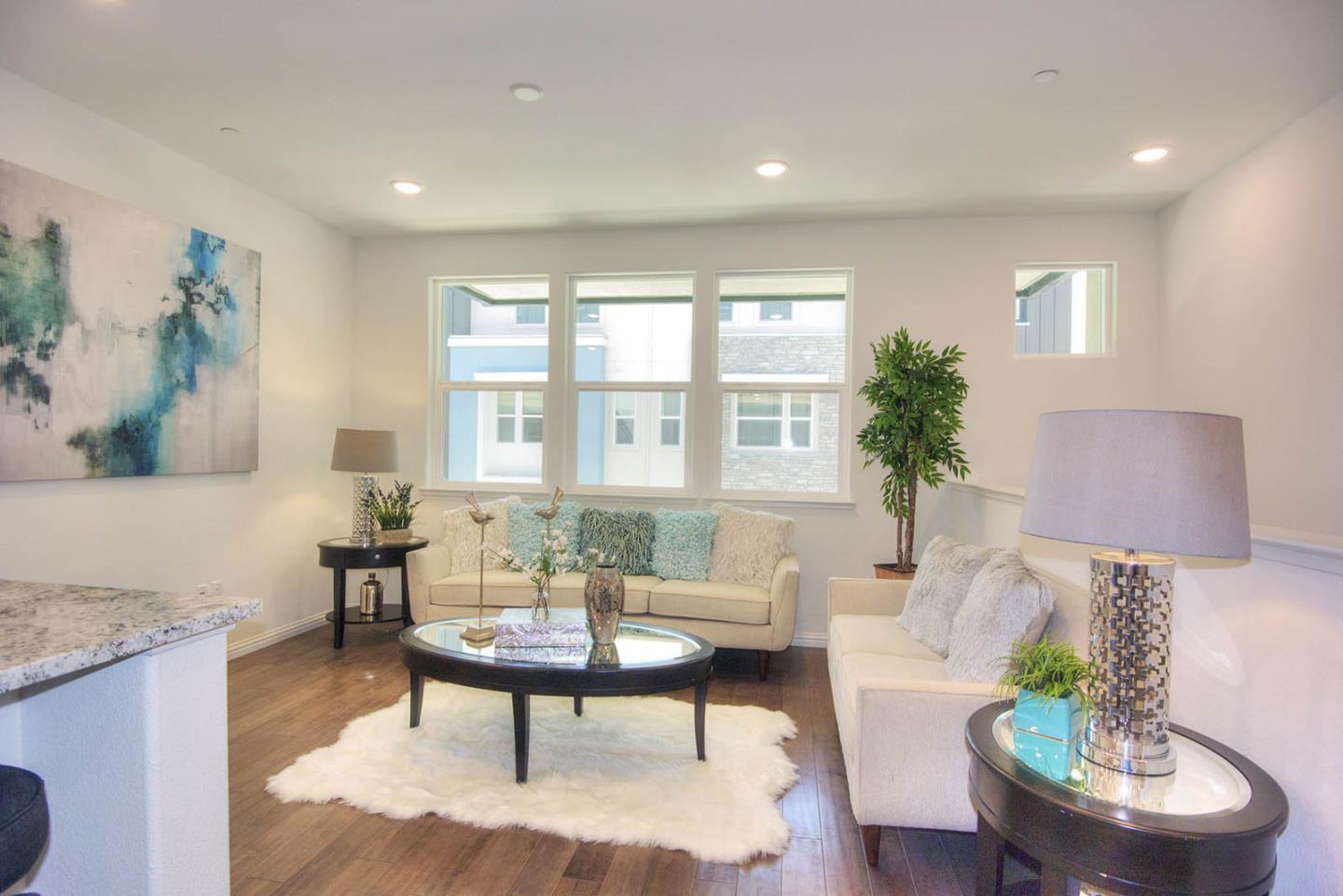 Detail Gallery Image 7 of 29 For 2070 Mahuron Cir, San Jose,  CA 95133 - 3 Beds | 2 Baths