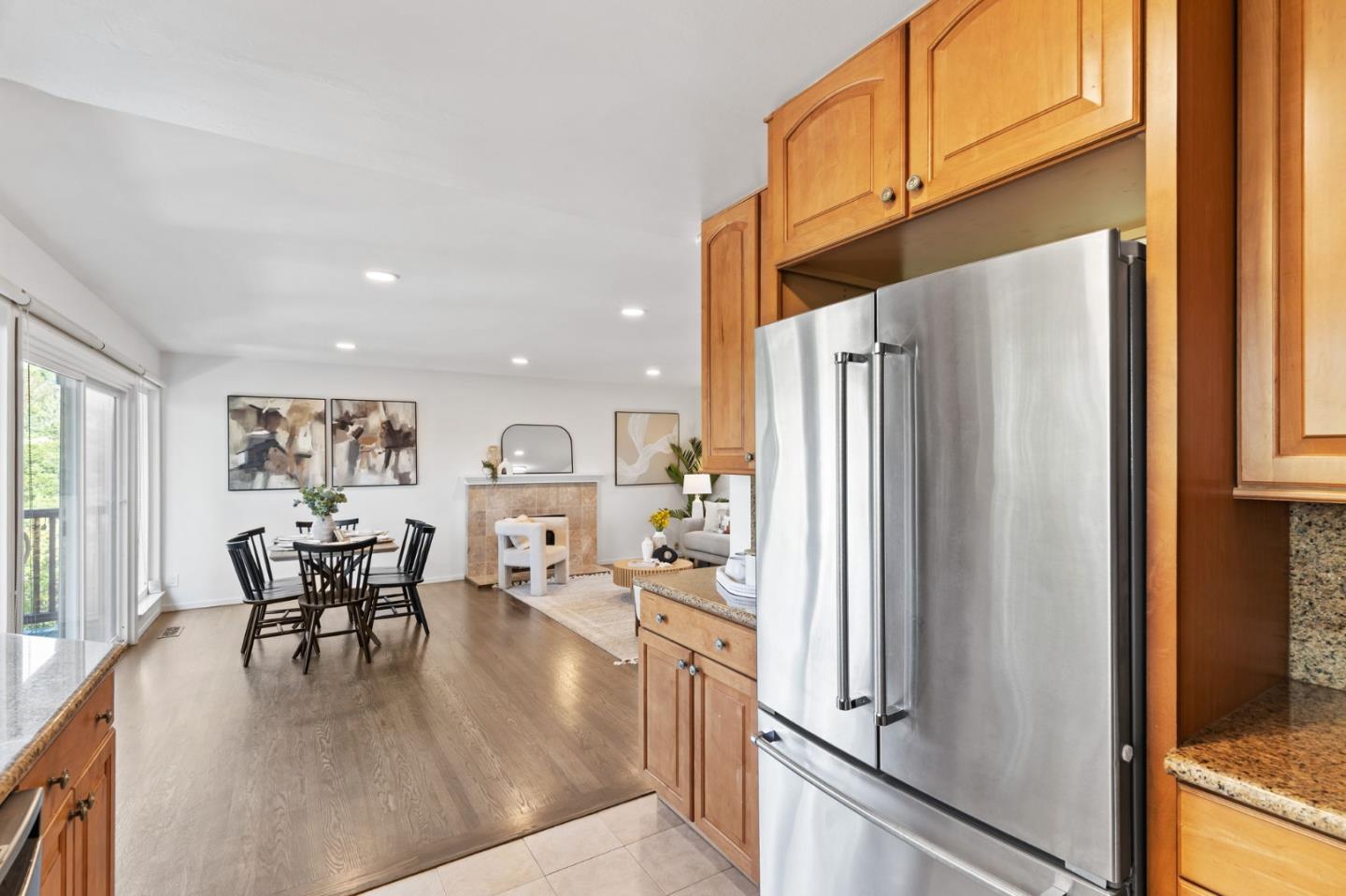Detail Gallery Image 15 of 31 For 104 Winding Way, San Carlos,  CA 94070 - 3 Beds | 2 Baths