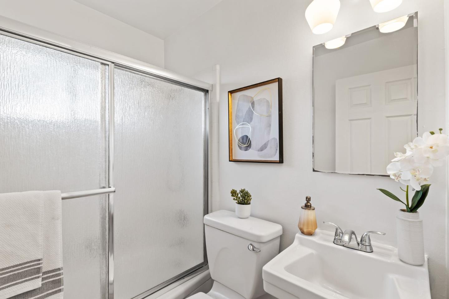 Detail Gallery Image 22 of 31 For 104 Winding Way, San Carlos,  CA 94070 - 3 Beds | 2 Baths