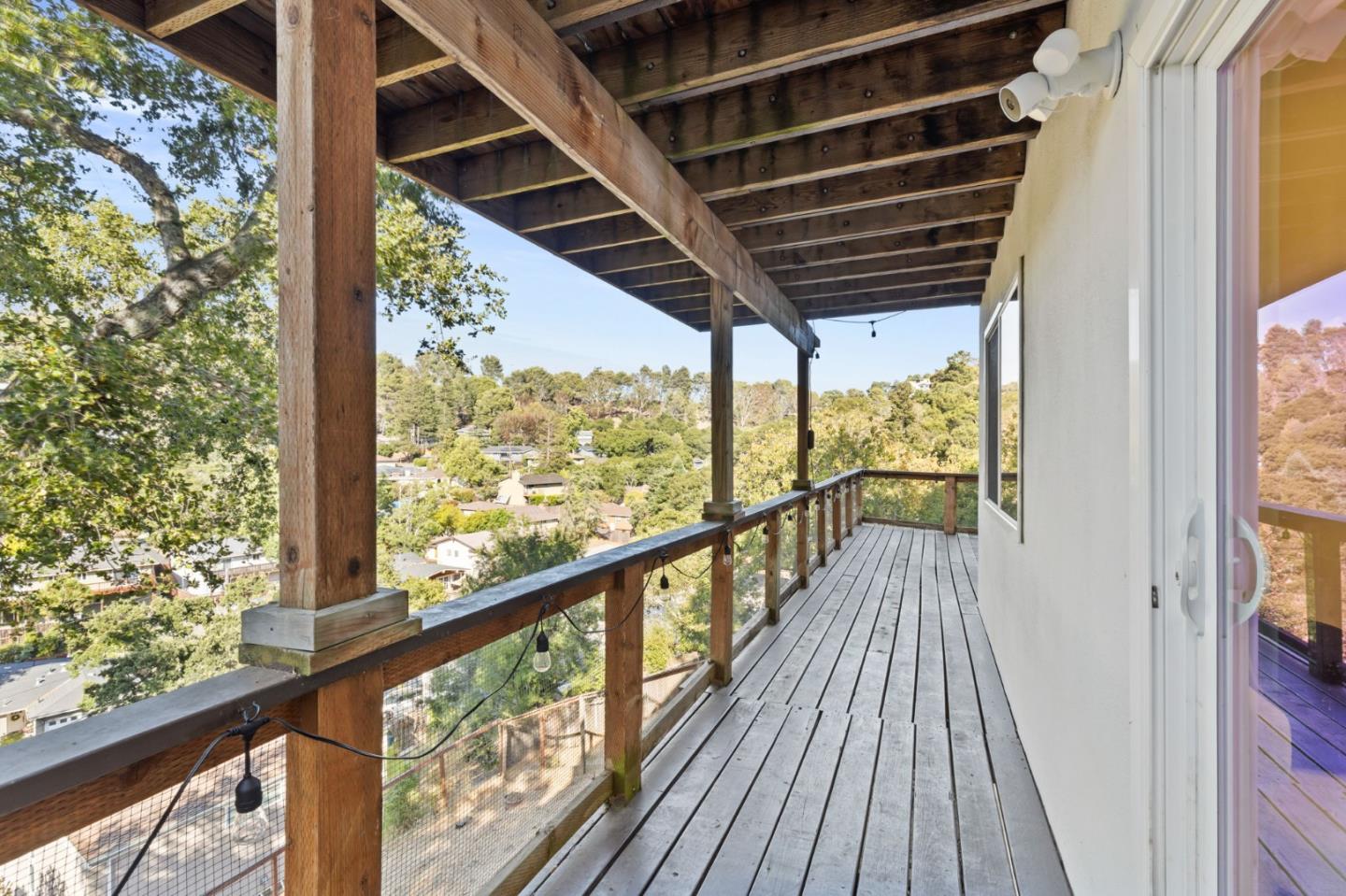 Detail Gallery Image 28 of 31 For 104 Winding Way, San Carlos,  CA 94070 - 3 Beds | 2 Baths