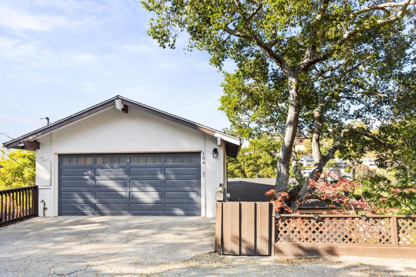 Detail Gallery Image 3 of 31 For 104 Winding Way, San Carlos,  CA 94070 - 3 Beds | 2 Baths