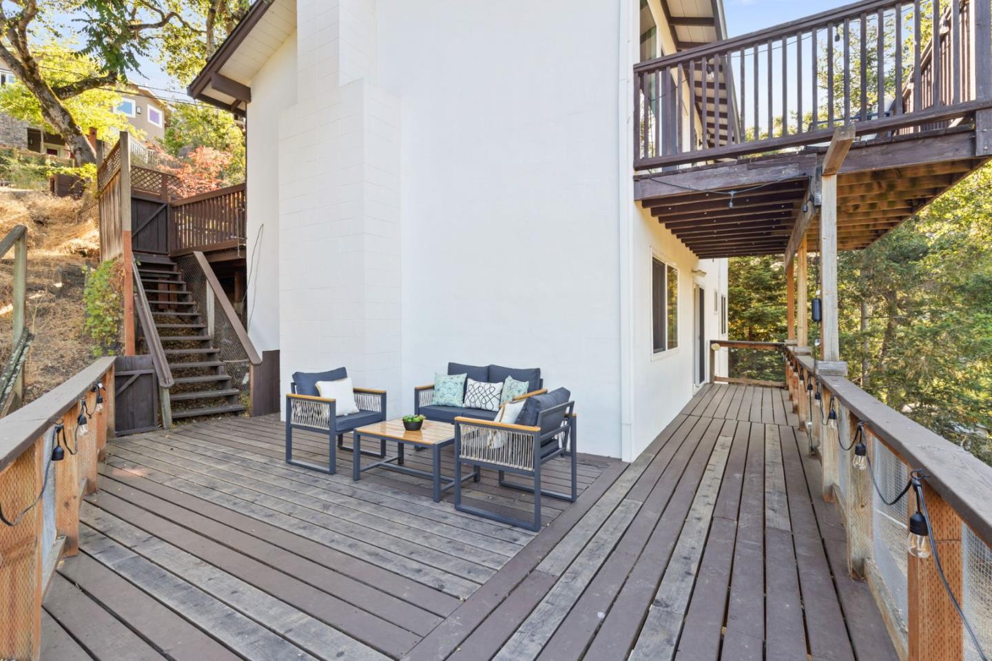 Detail Gallery Image 7 of 31 For 104 Winding Way, San Carlos,  CA 94070 - 3 Beds | 2 Baths