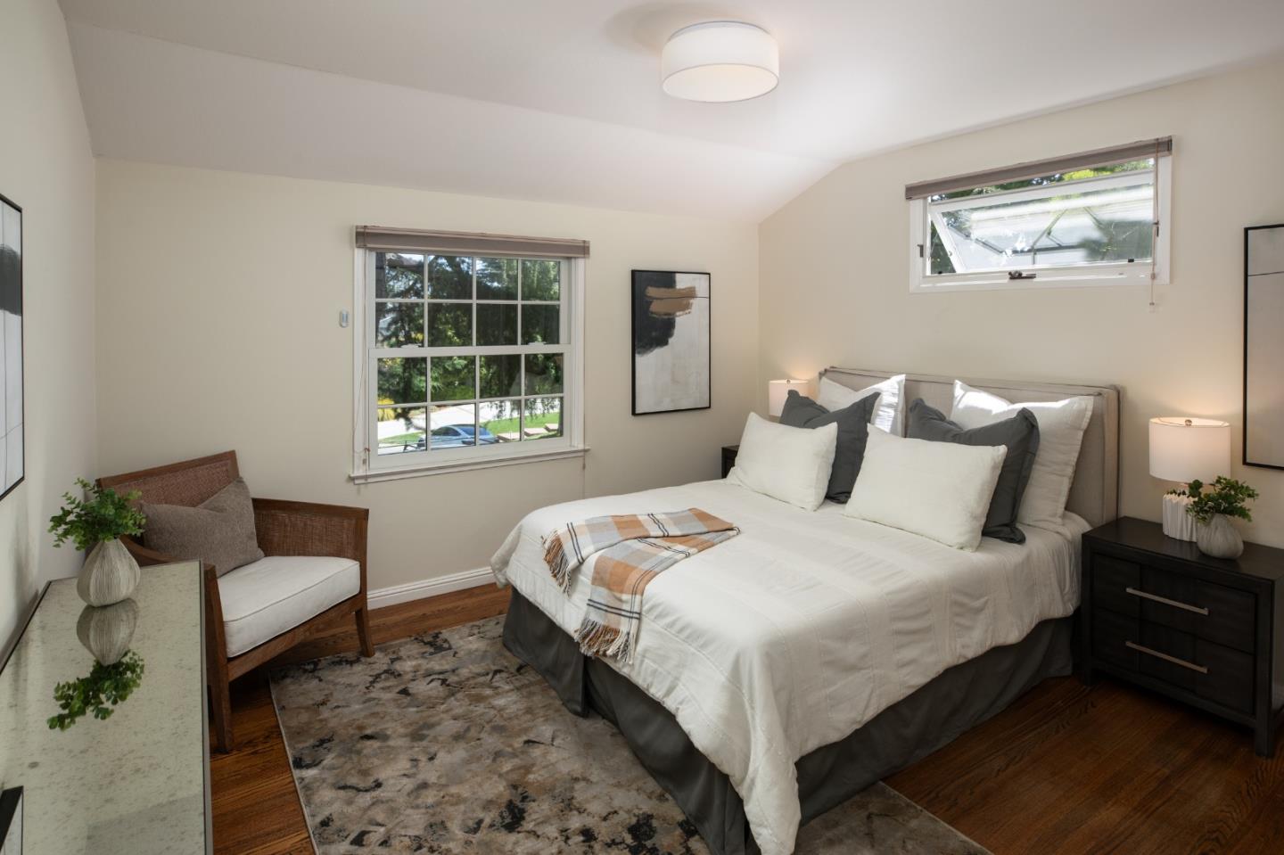 Detail Gallery Image 17 of 35 For 1011 via Del Pozo, Los Altos,  CA 94022 - 4 Beds | 2/1 Baths