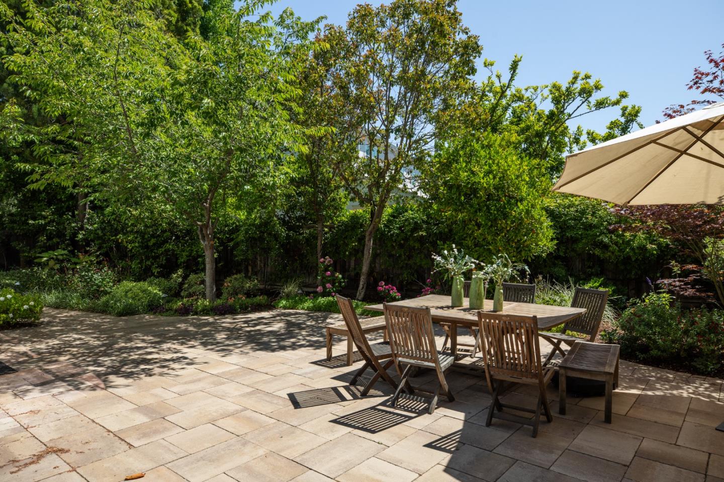 Detail Gallery Image 30 of 35 For 1011 via Del Pozo, Los Altos,  CA 94022 - 4 Beds | 2/1 Baths