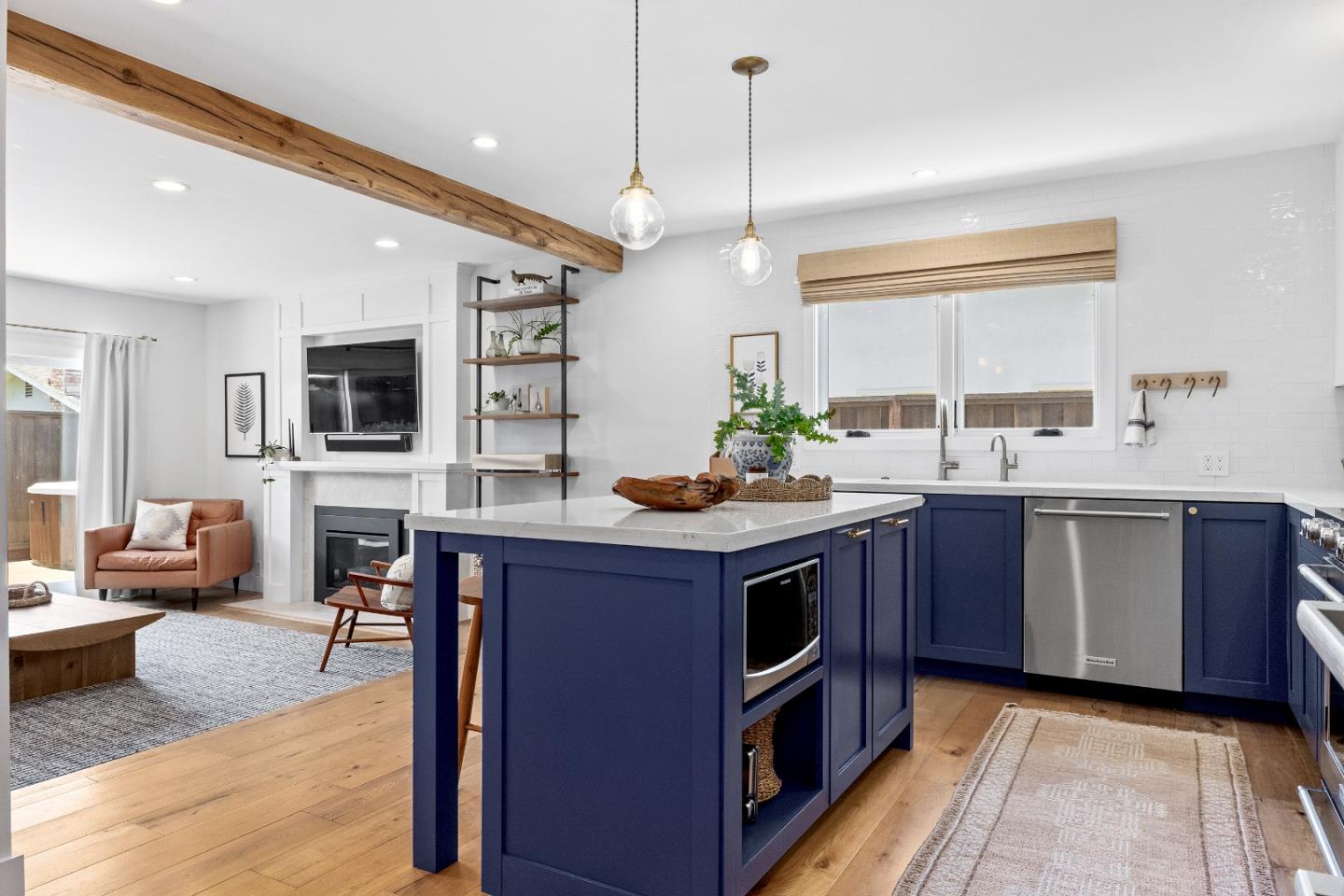 Detail Gallery Image 8 of 53 For 5090 Chiquita Way, Soquel,  CA 95073 - 3 Beds | 2 Baths