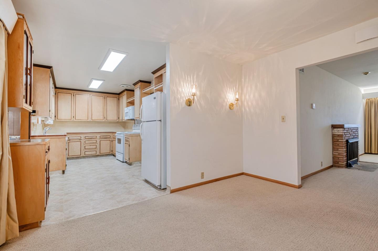 Detail Gallery Image 9 of 43 For 332 Arthur Rd, Watsonville,  CA 95076 - 3 Beds | 2 Baths