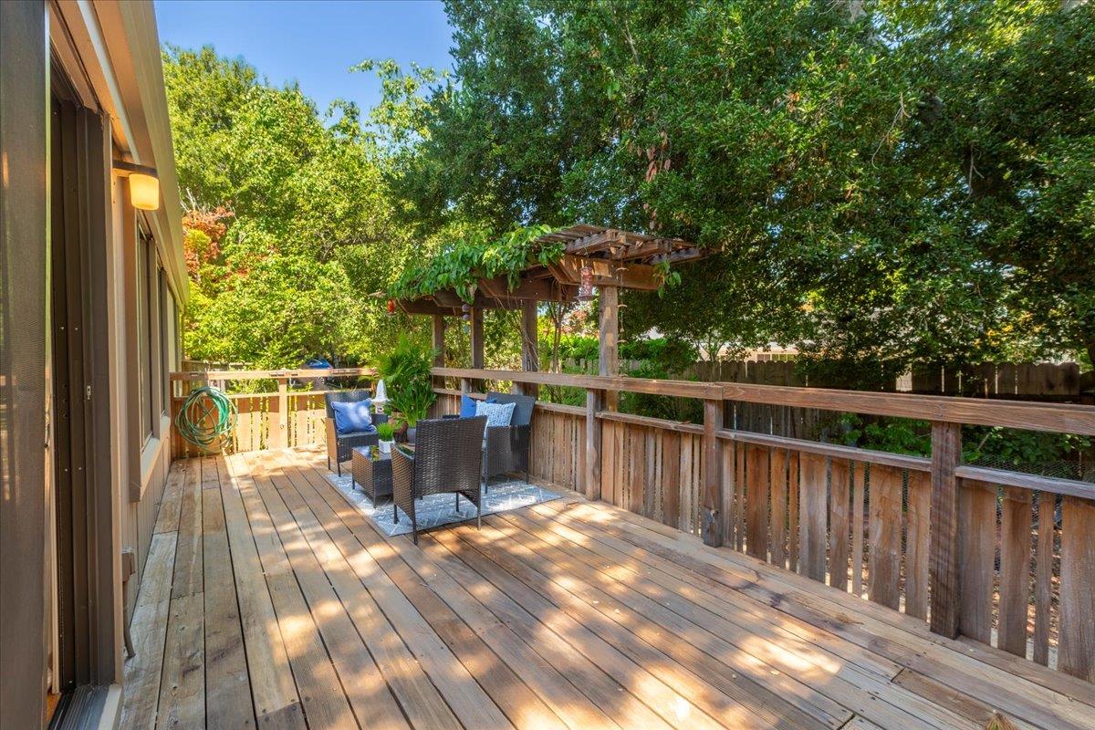 Detail Gallery Image 14 of 46 For 56 Citation Dr, Los Altos,  CA 94024 - 3 Beds | 2 Baths