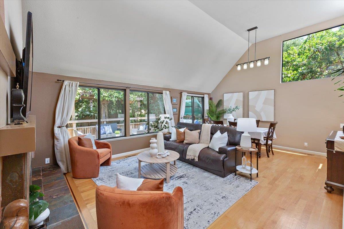 Detail Gallery Image 18 of 46 For 56 Citation Dr, Los Altos,  CA 94024 - 3 Beds | 2 Baths