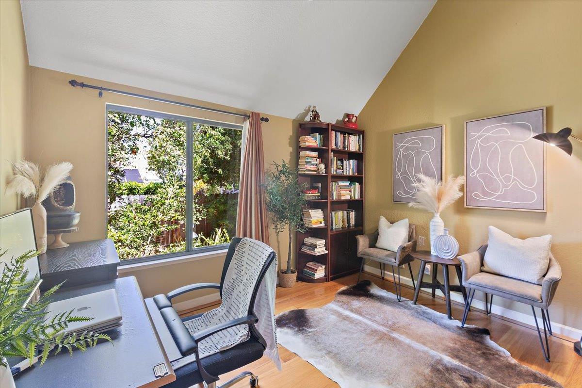 Detail Gallery Image 23 of 46 For 56 Citation Dr, Los Altos,  CA 94024 - 3 Beds | 2 Baths