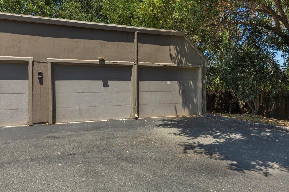 Detail Gallery Image 37 of 46 For 56 Citation Dr, Los Altos,  CA 94024 - 3 Beds | 2 Baths