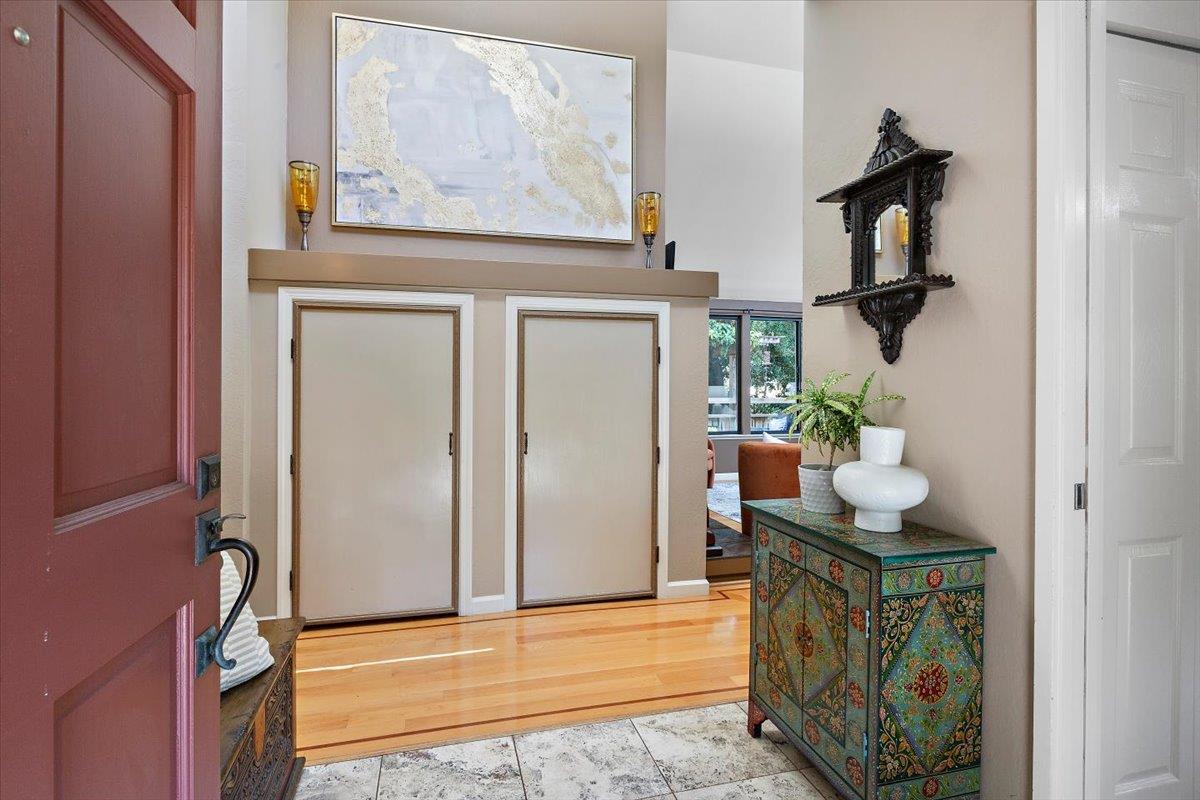 Detail Gallery Image 4 of 46 For 56 Citation Dr, Los Altos,  CA 94024 - 3 Beds | 2 Baths