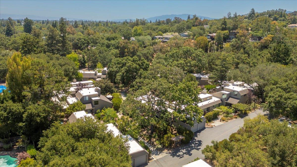Detail Gallery Image 40 of 46 For 56 Citation Dr, Los Altos,  CA 94024 - 3 Beds | 2 Baths