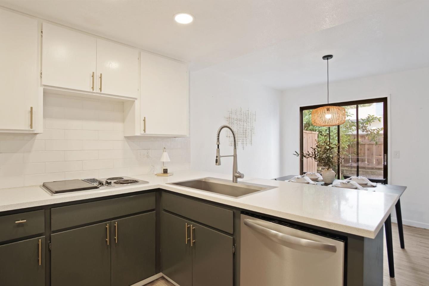 Detail Gallery Image 10 of 43 For 3350 M St #30,  Merced,  CA 95348 - 2 Beds | 1/1 Baths