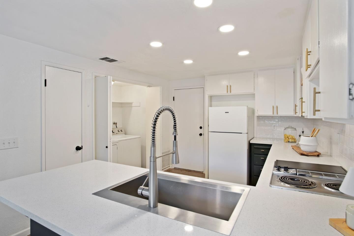 Detail Gallery Image 12 of 43 For 3350 M St #30,  Merced,  CA 95348 - 2 Beds | 1/1 Baths