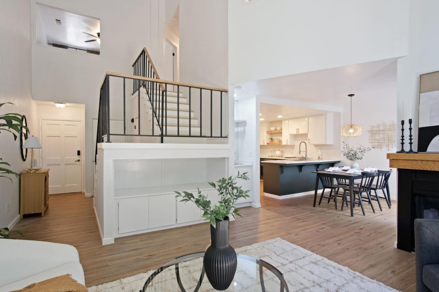 Detail Gallery Image 3 of 43 For 3350 M St #30,  Merced,  CA 95348 - 2 Beds | 1/1 Baths