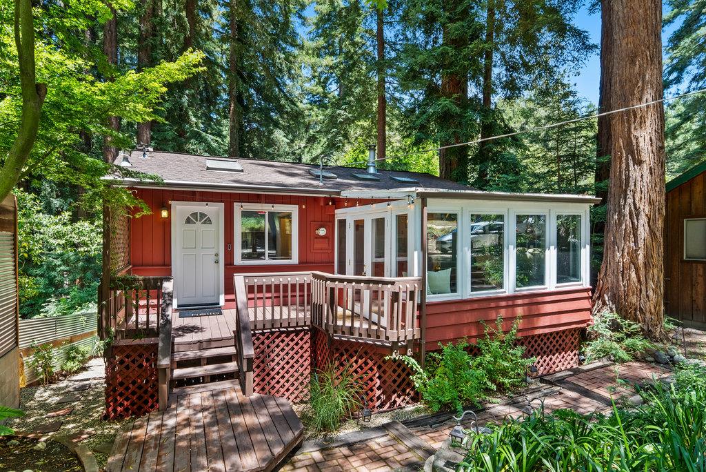 Detail Gallery Image 1 of 36 For 620 Knoll Way, Felton,  CA 95018 - 3 Beds | 2 Baths