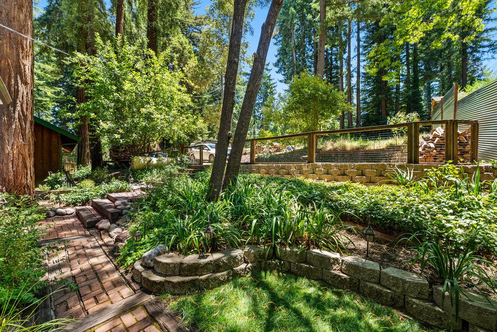 Detail Gallery Image 3 of 36 For 620 Knoll Way, Felton,  CA 95018 - 3 Beds | 2 Baths