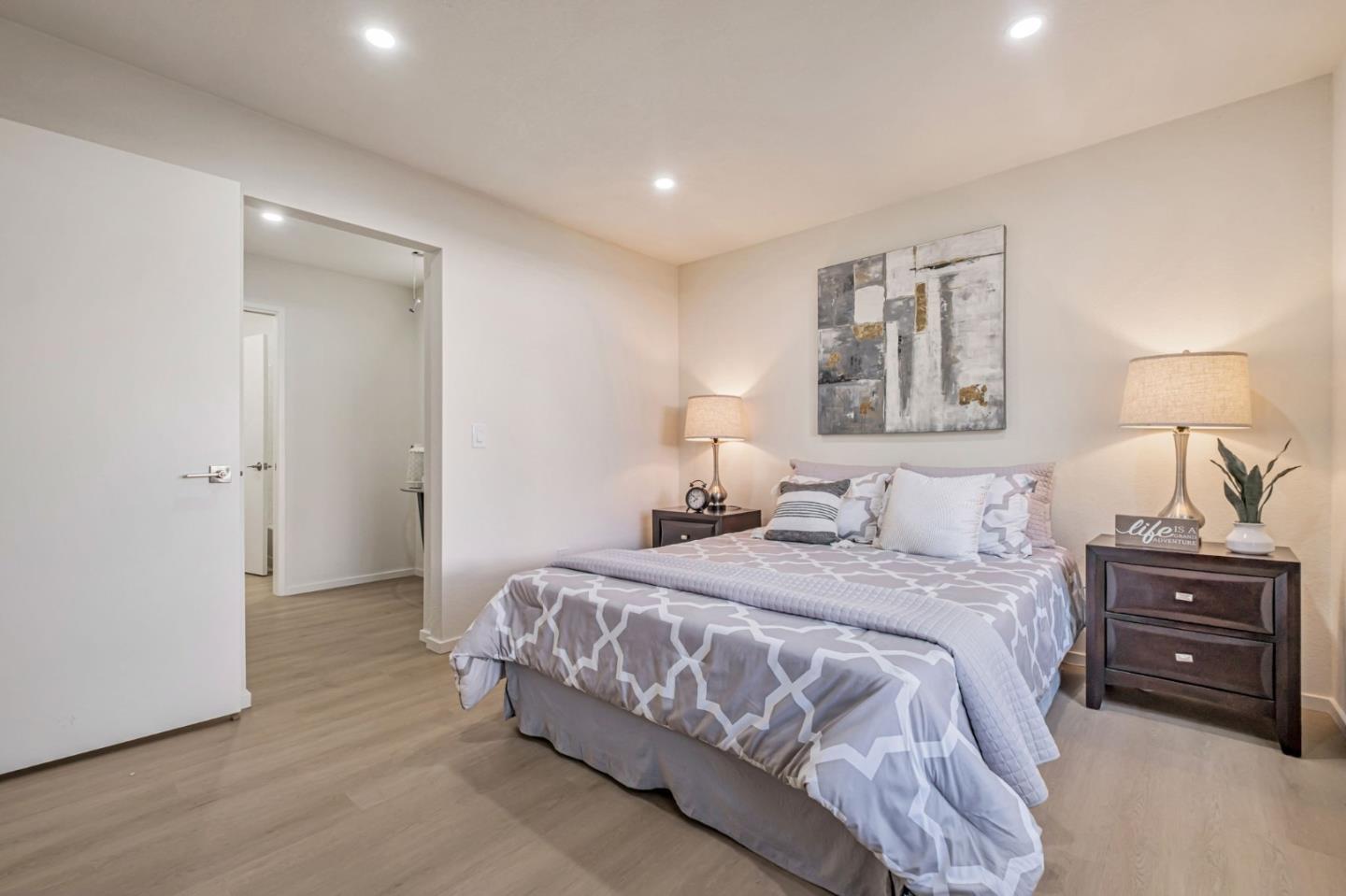 Detail Gallery Image 14 of 36 For 941 Huntington Cmn, Fremont,  CA 94536 - 2 Beds | 2 Baths