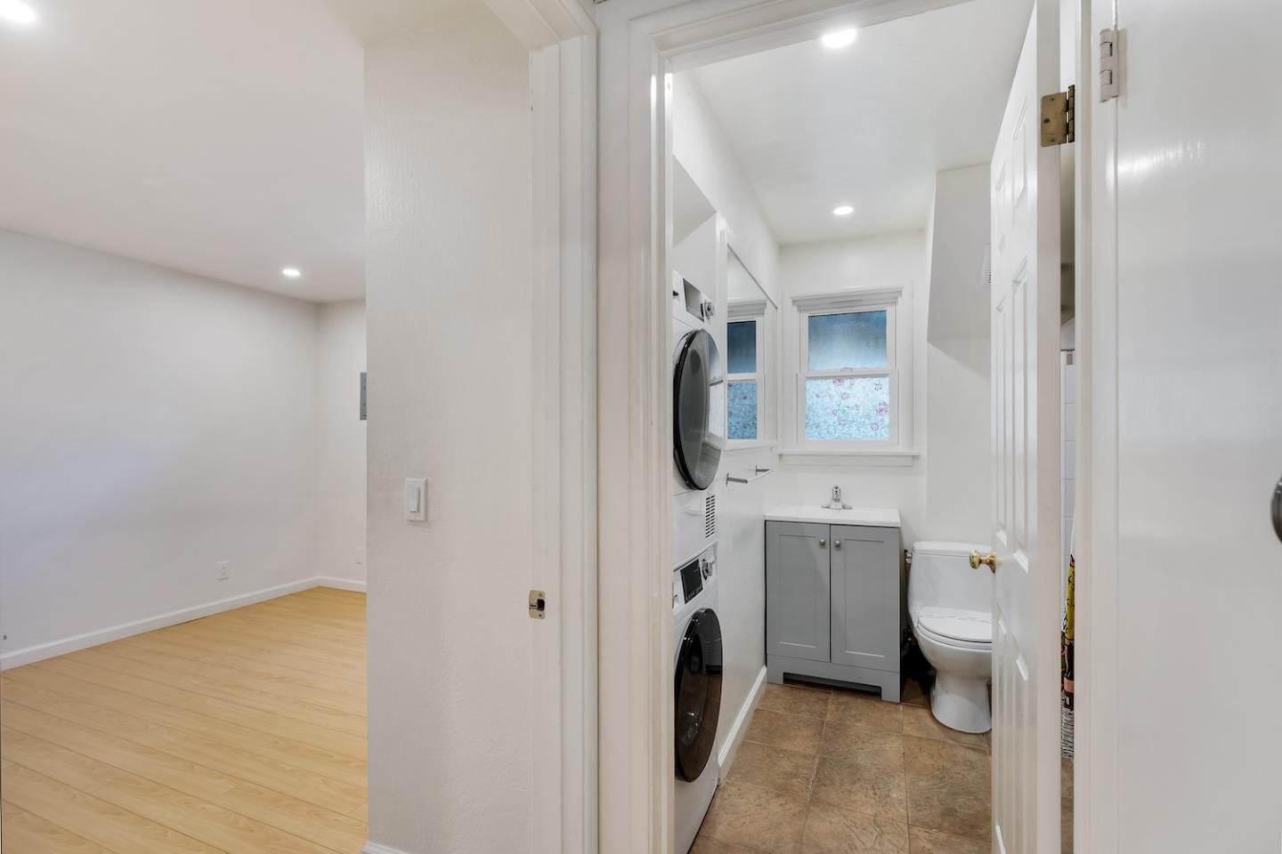 Detail Gallery Image 12 of 45 For 390 36th Ave, Santa Cruz,  CA 95062 - – Beds | – Baths