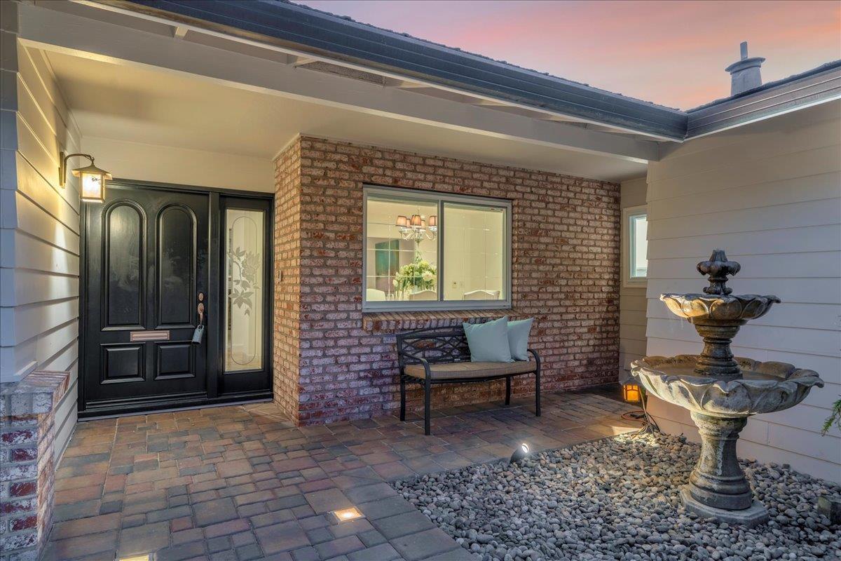 Detail Gallery Image 3 of 41 For 249 Montclair Rd, Los Gatos,  CA 95032 - 3 Beds | 2/1 Baths