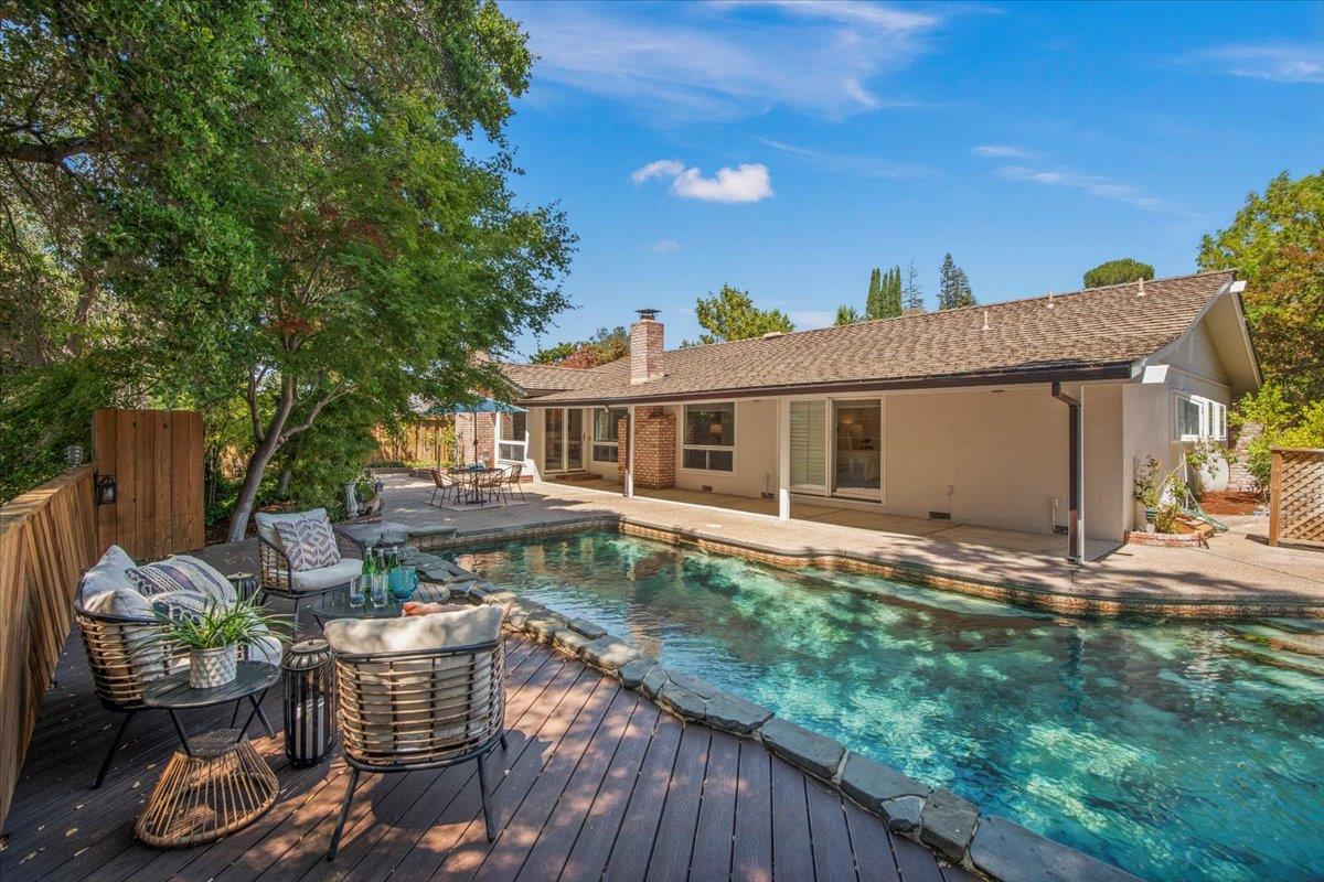 Detail Gallery Image 35 of 41 For 249 Montclair Rd, Los Gatos,  CA 95032 - 3 Beds | 2/1 Baths