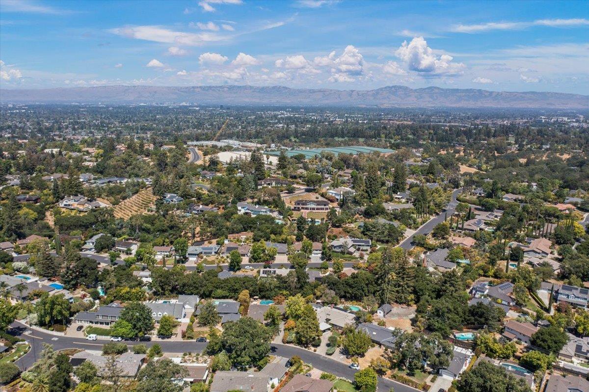 Detail Gallery Image 39 of 41 For 249 Montclair Rd, Los Gatos,  CA 95032 - 3 Beds | 2/1 Baths
