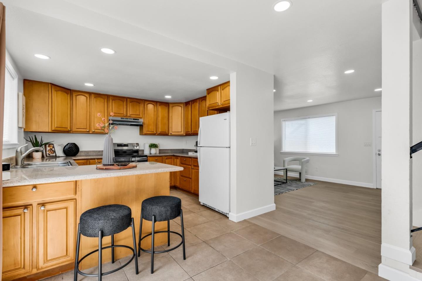 Detail Gallery Image 18 of 40 For 545 Groth Pl, San Jose,  CA 95111 - 3 Beds | 1/1 Baths
