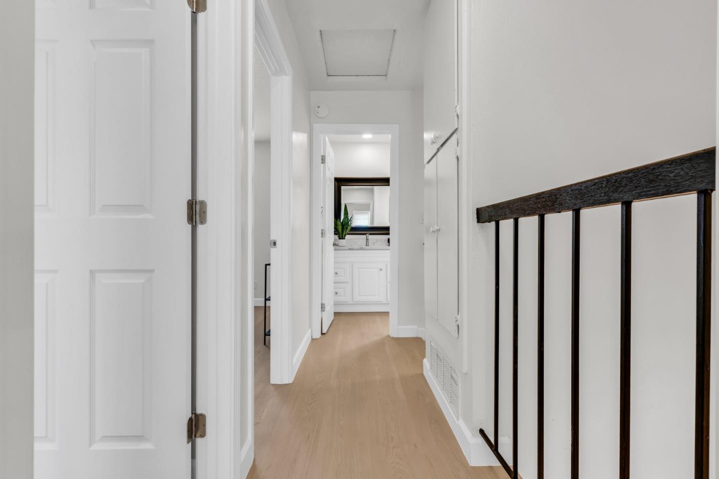 Detail Gallery Image 3 of 40 For 545 Groth Pl, San Jose,  CA 95111 - 3 Beds | 1/1 Baths