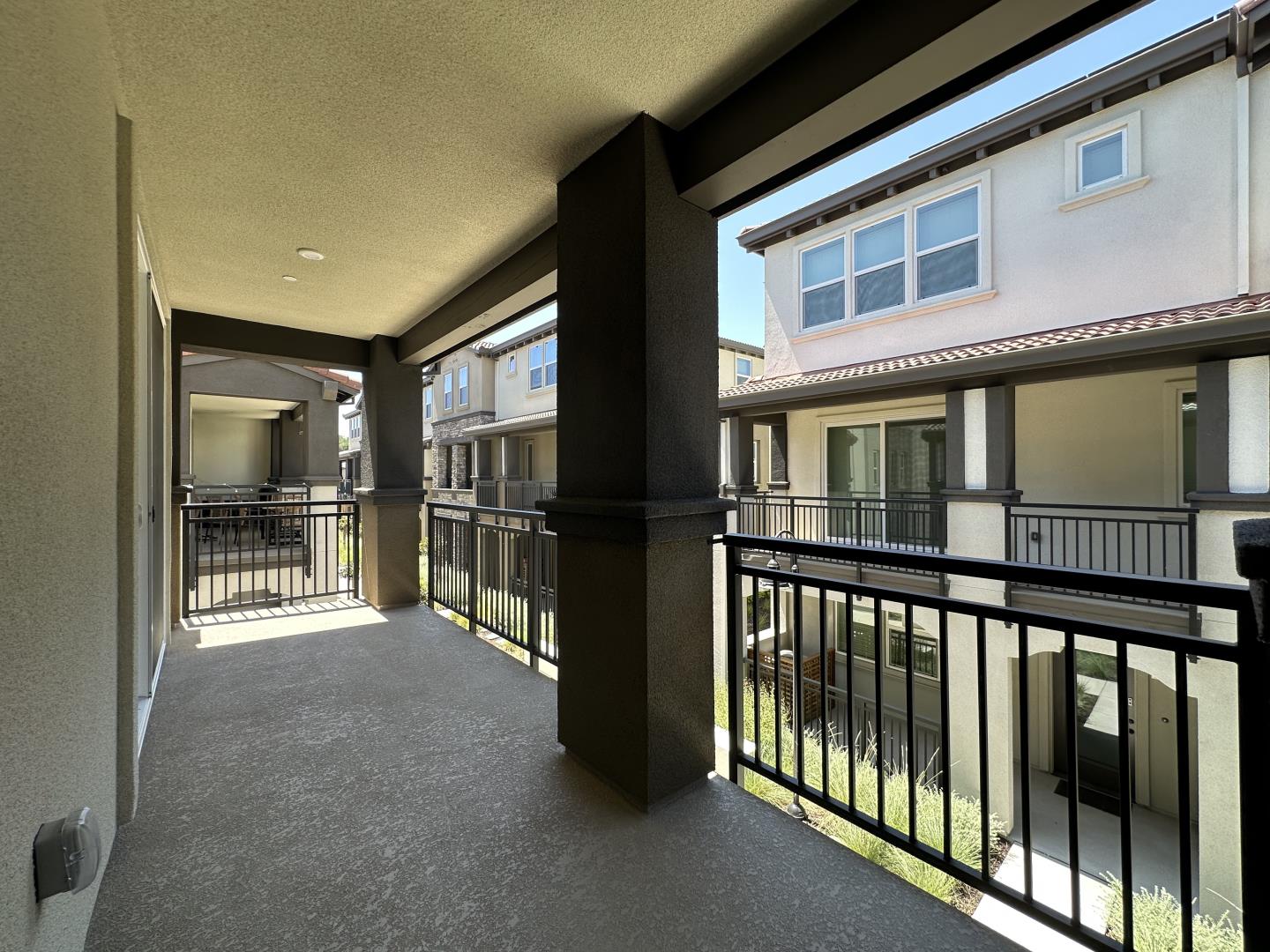 Detail Gallery Image 18 of 26 For 923 Layola Ln, Morgan Hill,  CA 95037 - 4 Beds | 3/1 Baths