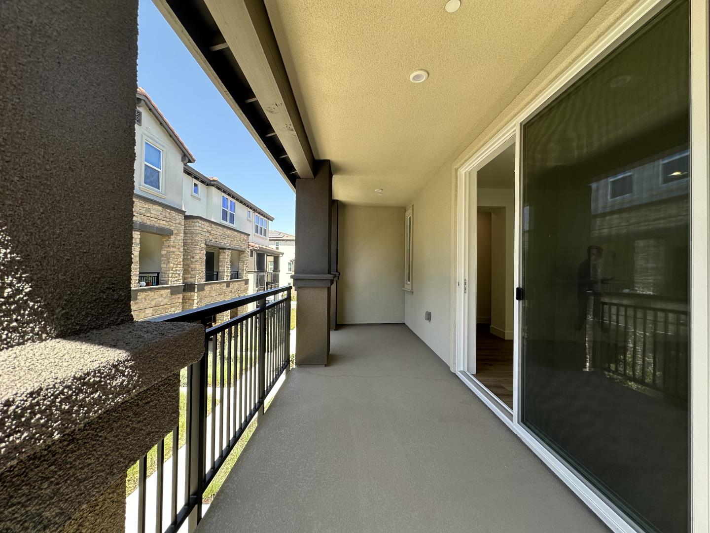 Detail Gallery Image 19 of 26 For 923 Layola Ln, Morgan Hill,  CA 95037 - 4 Beds | 3/1 Baths