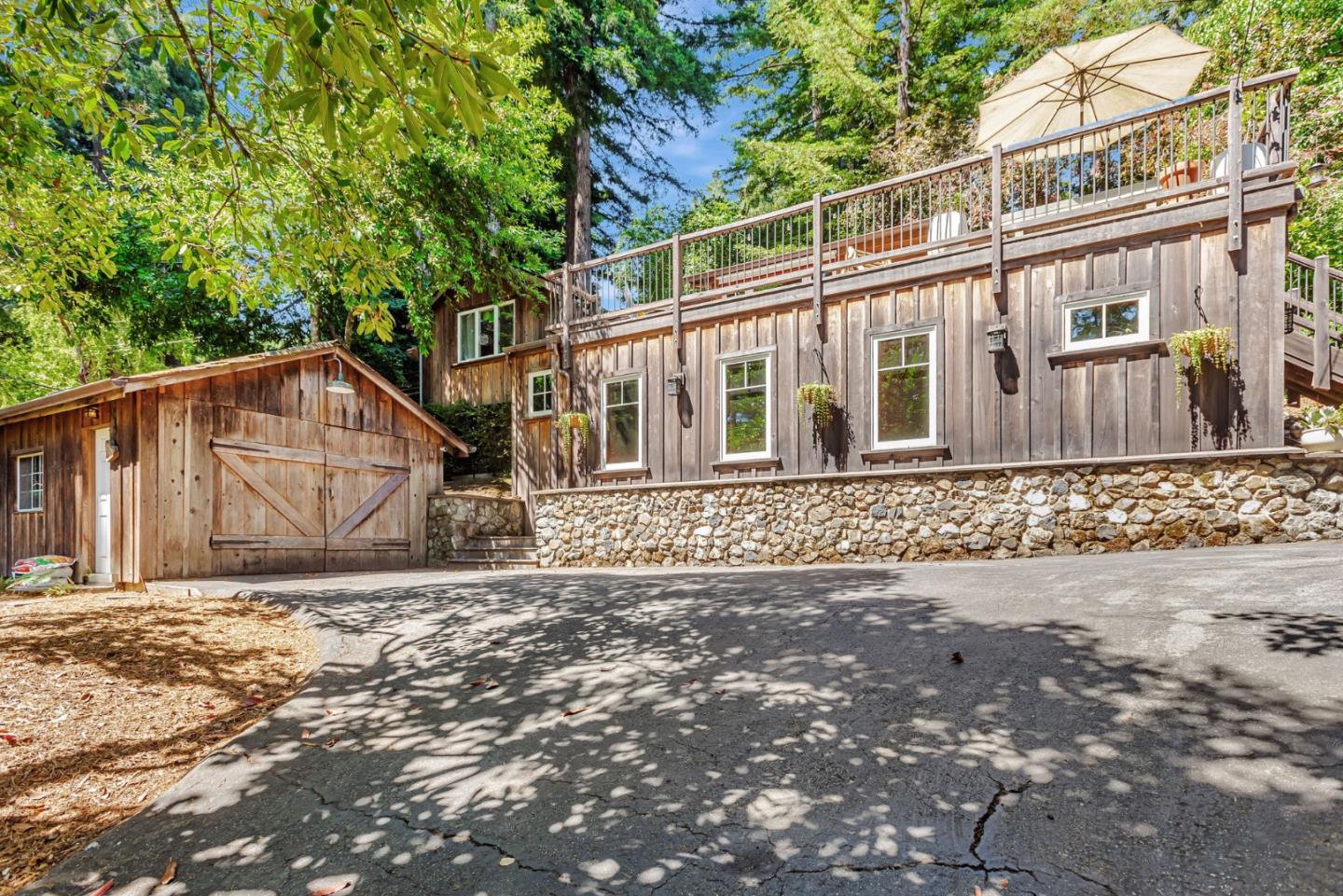 Detail Gallery Image 1 of 32 For 252 Blakewood Way, Woodside,  CA 94062 - 3 Beds | 2 Baths