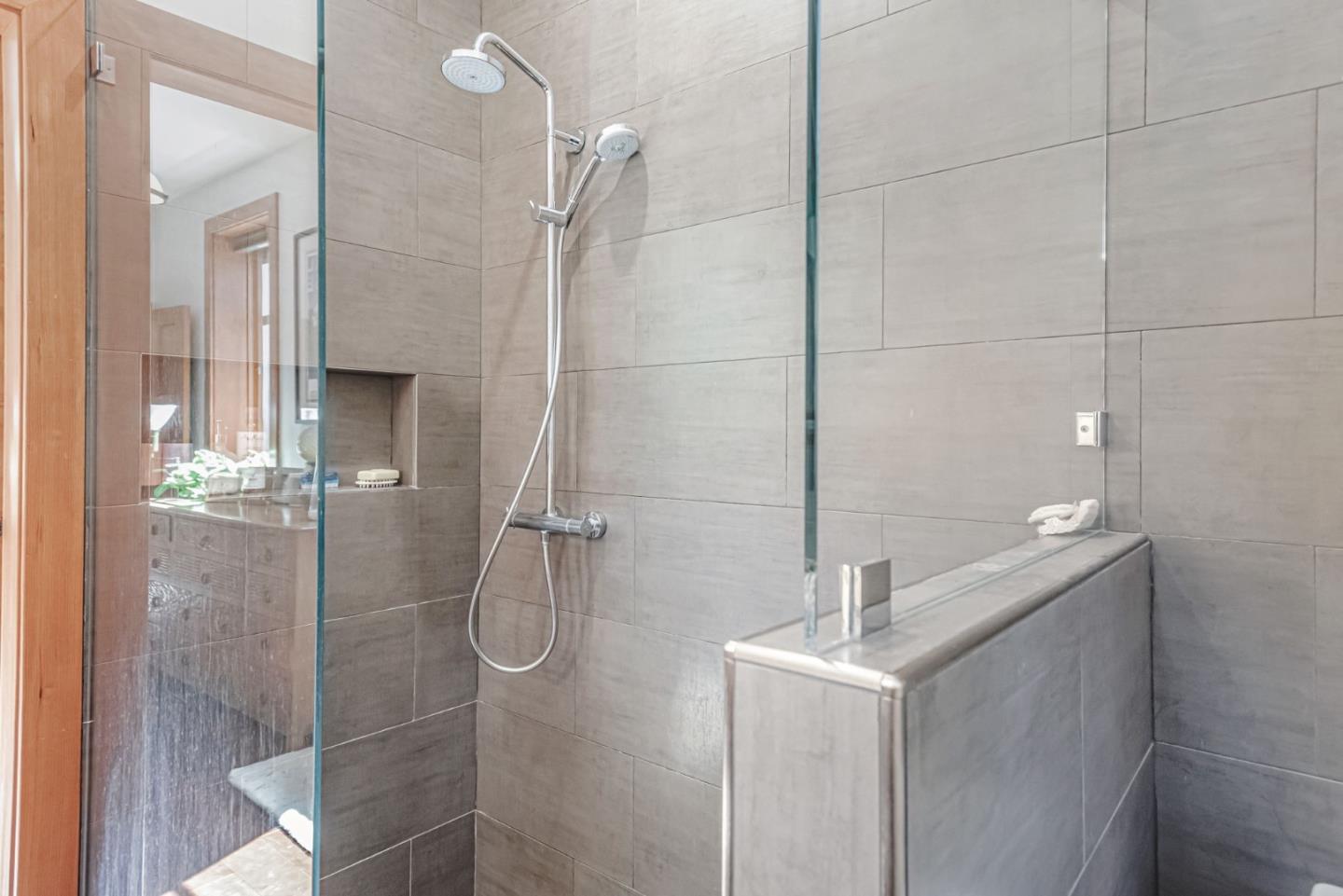 Detail Gallery Image 19 of 32 For 252 Blakewood Way, Woodside,  CA 94062 - 3 Beds | 2 Baths