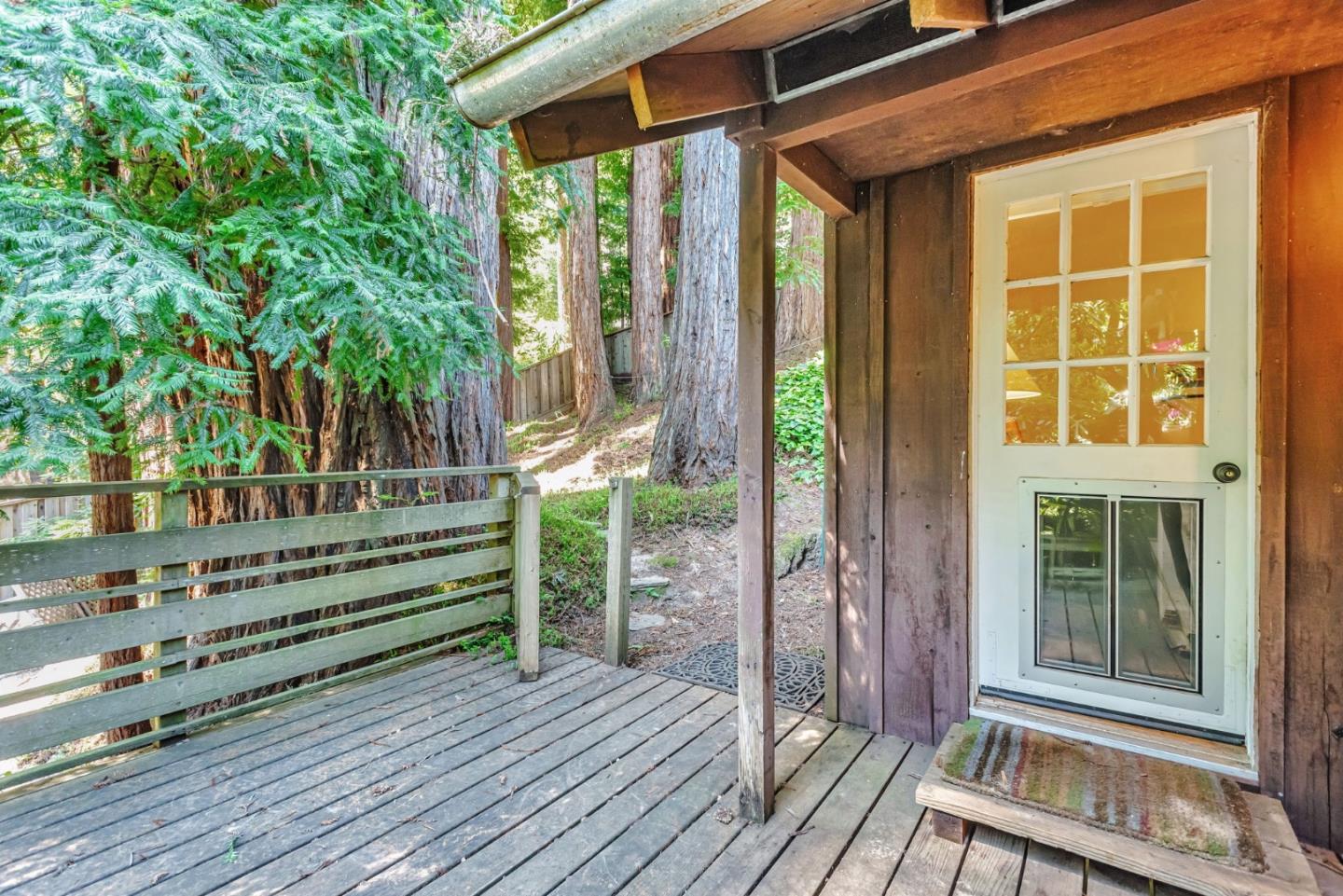 Detail Gallery Image 24 of 32 For 252 Blakewood Way, Woodside,  CA 94062 - 3 Beds | 2 Baths