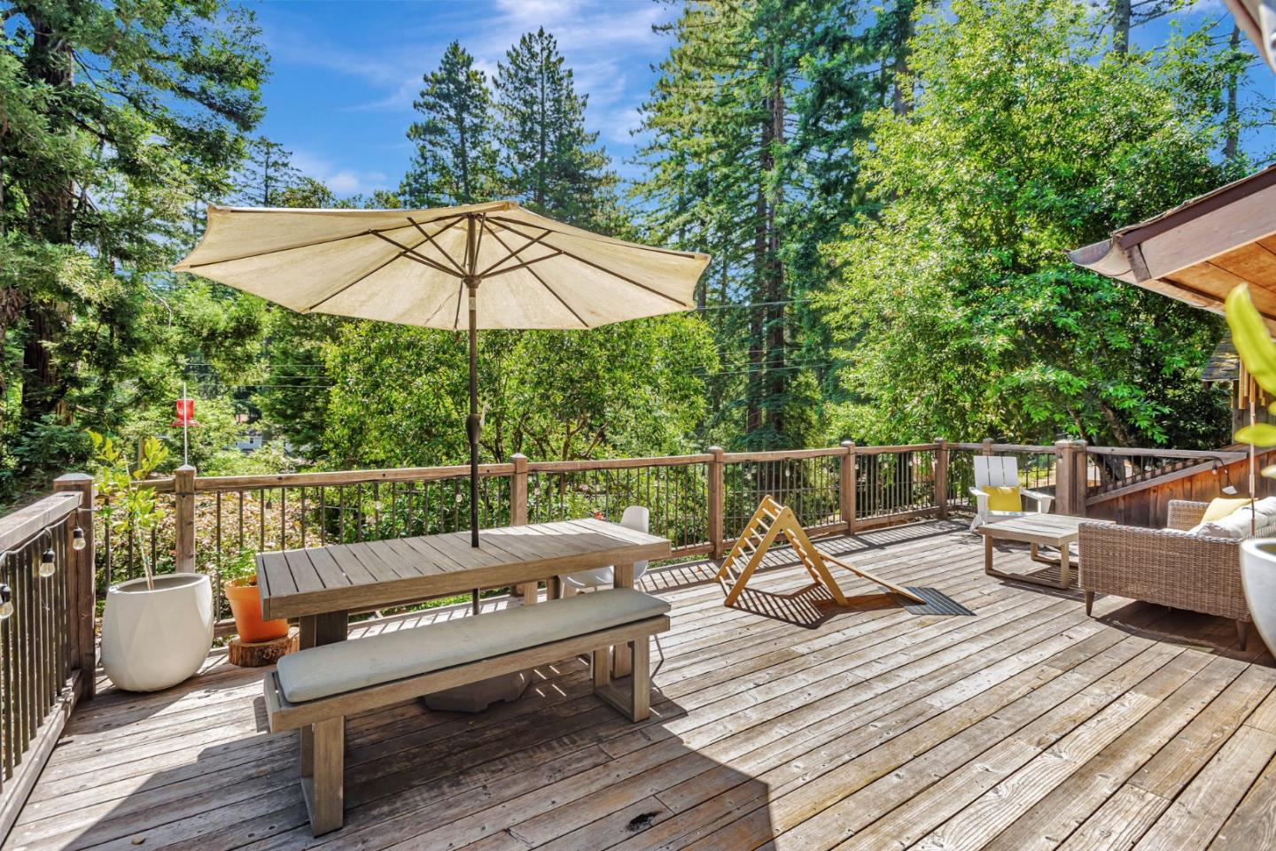 Detail Gallery Image 28 of 32 For 252 Blakewood Way, Woodside,  CA 94062 - 3 Beds | 2 Baths
