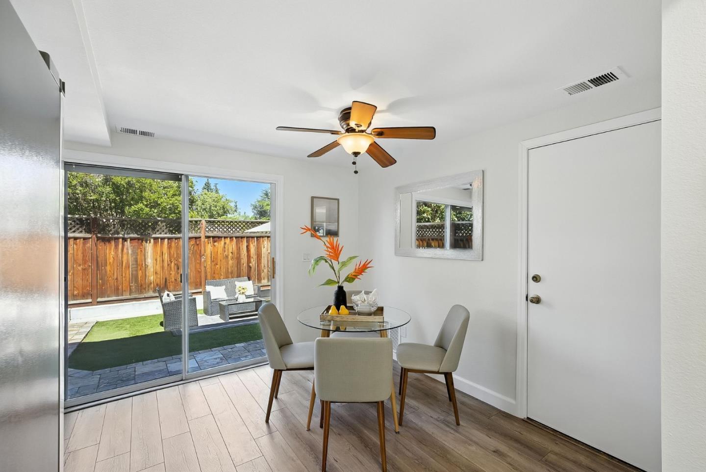 Detail Gallery Image 5 of 29 For 956 Deer Meadow Ct, San Jose,  CA 95122 - 3 Beds | 2 Baths