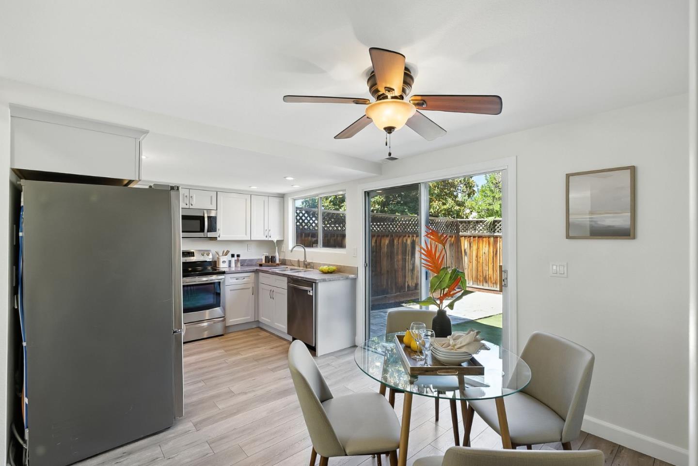 Detail Gallery Image 6 of 29 For 956 Deer Meadow Ct, San Jose,  CA 95122 - 3 Beds | 2 Baths