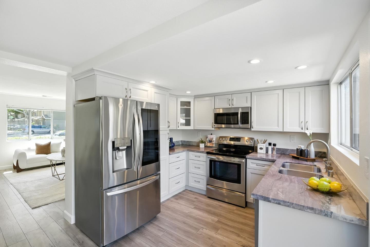 Detail Gallery Image 9 of 29 For 956 Deer Meadow Ct, San Jose,  CA 95122 - 3 Beds | 2 Baths