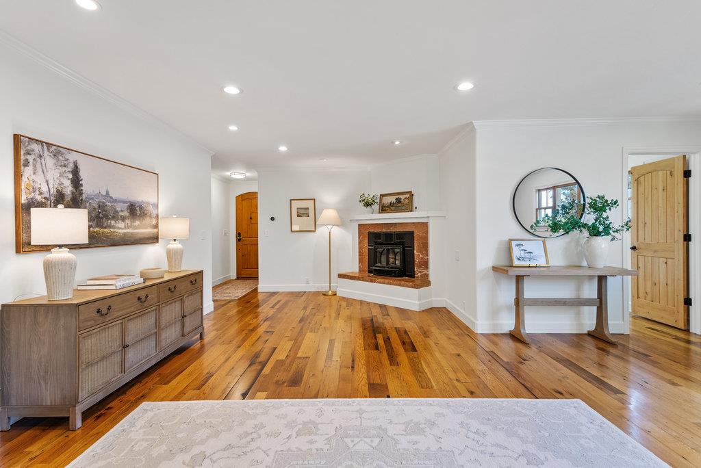 Detail Gallery Image 12 of 80 For 221 Sunset Ter, Scotts Valley,  CA 95066 - 4 Beds | 3/1 Baths