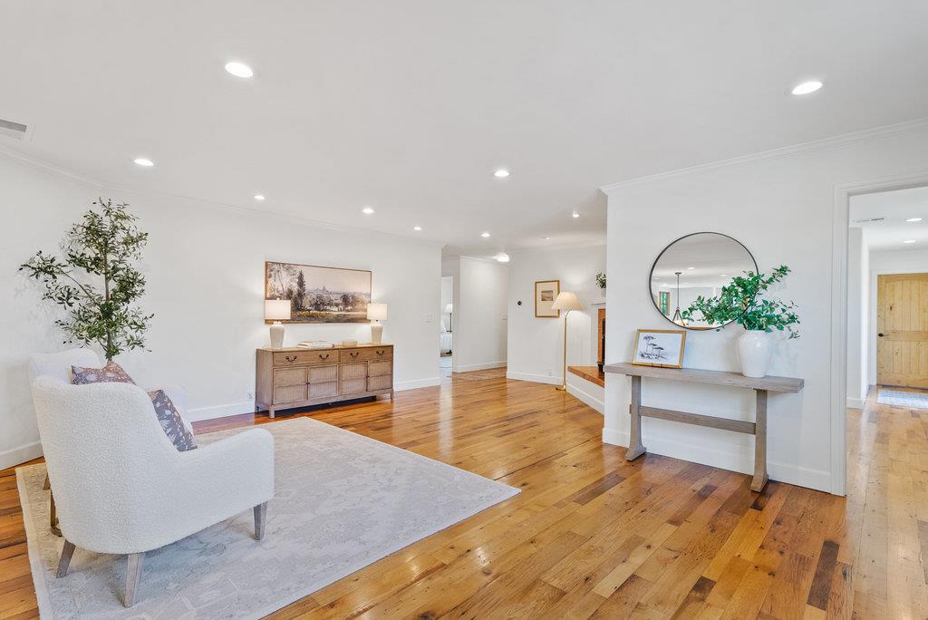 Detail Gallery Image 13 of 80 For 221 Sunset Ter, Scotts Valley,  CA 95066 - 4 Beds | 3/1 Baths