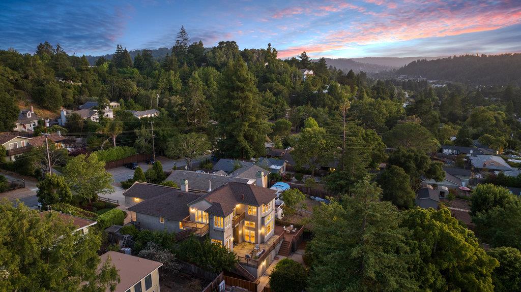 Detail Gallery Image 3 of 80 For 221 Sunset Ter, Scotts Valley,  CA 95066 - 4 Beds | 3/1 Baths