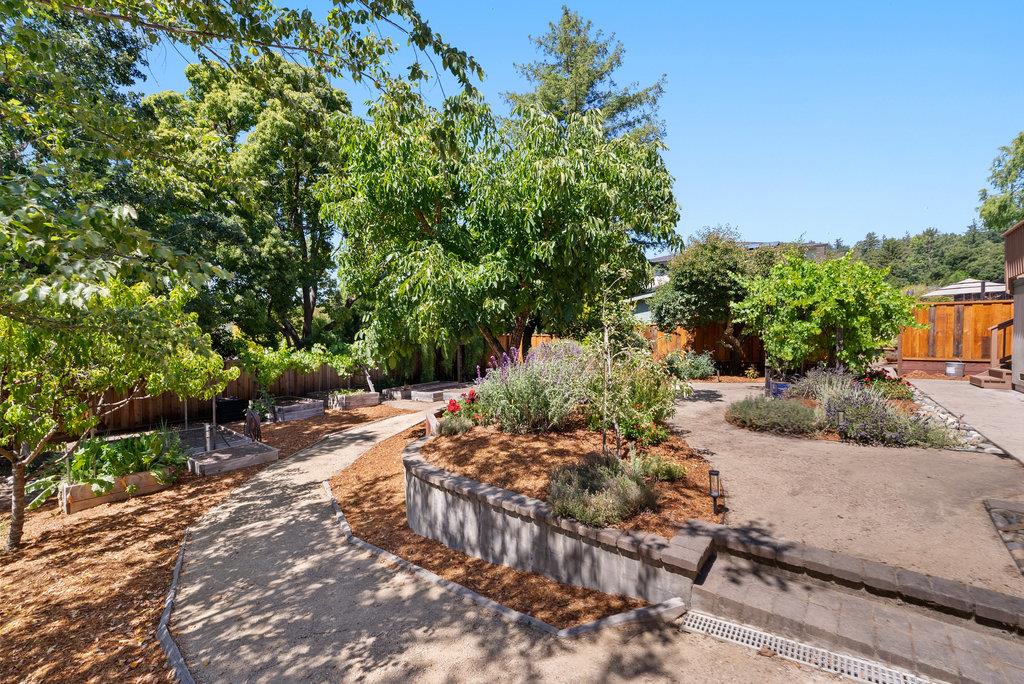 Detail Gallery Image 36 of 80 For 221 Sunset Ter, Scotts Valley,  CA 95066 - 4 Beds | 3/1 Baths