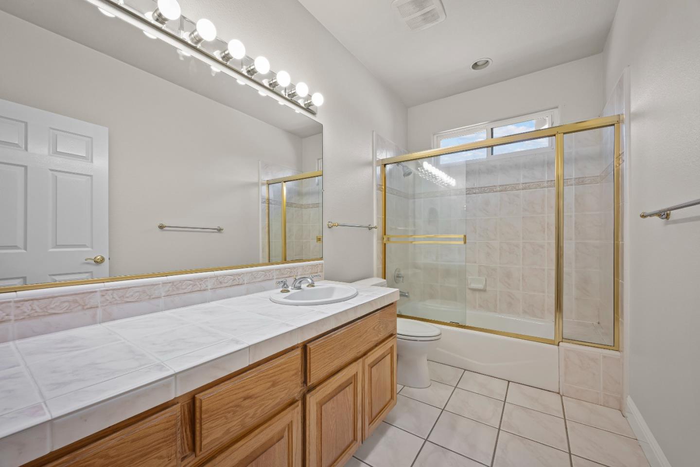 Detail Gallery Image 25 of 82 For 12320 Highland Estates Ln, San Martin,  CA 95046 - 6 Beds | 6 Baths