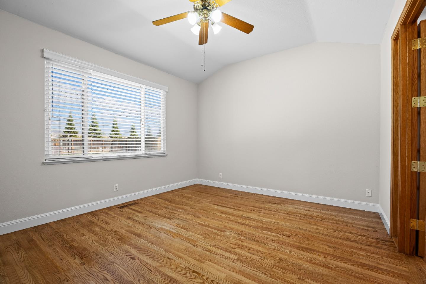 Detail Gallery Image 29 of 82 For 12320 Highland Estates Ln, San Martin,  CA 95046 - 6 Beds | 6 Baths