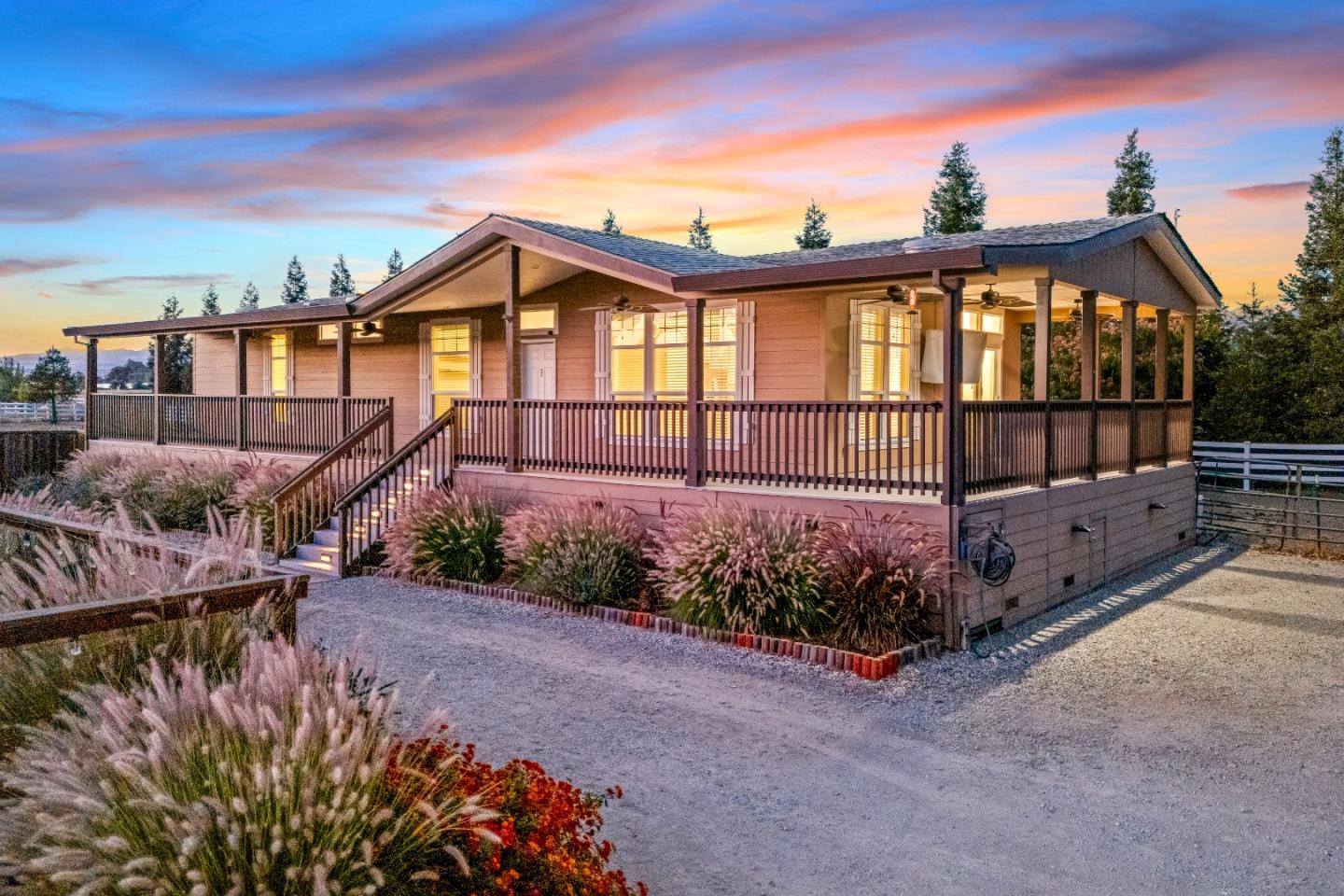 Detail Gallery Image 60 of 82 For 12320 Highland Estates Ln, San Martin,  CA 95046 - 6 Beds | 6 Baths